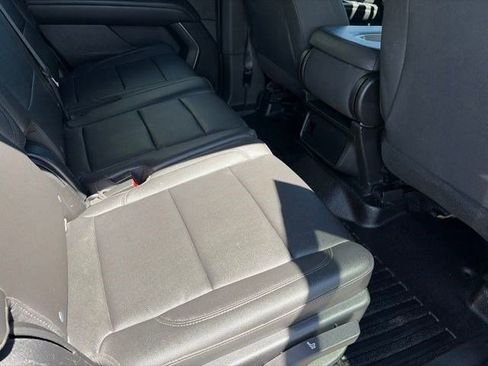 Used 2021 Chevrolet Tahoe 4WD w/ Remote Keyless Entry Package image 34