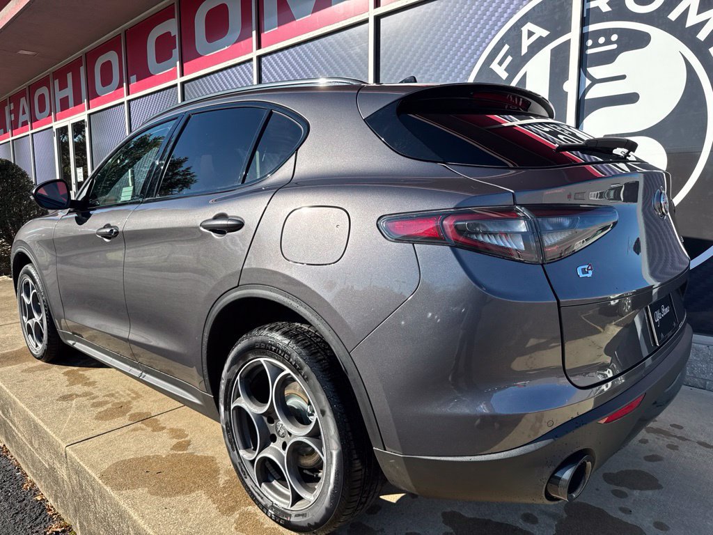 New 2026 Alfa Romeo Stelvio Sprint AWD/4WD image 8