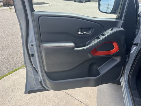 New 2025 Nissan Frontier PRO-4X image 17