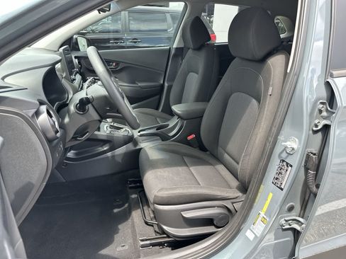Used 2022 Hyundai Kona SEL w/ Cargo Package AWD/4WD image 3