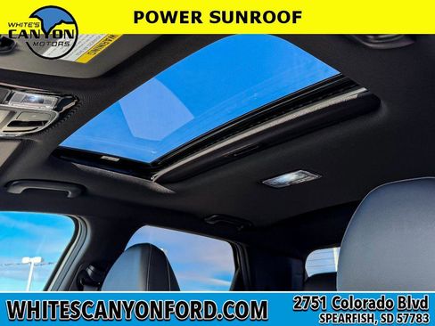 Used 2023 Hyundai Santa Cruz Limited image 5