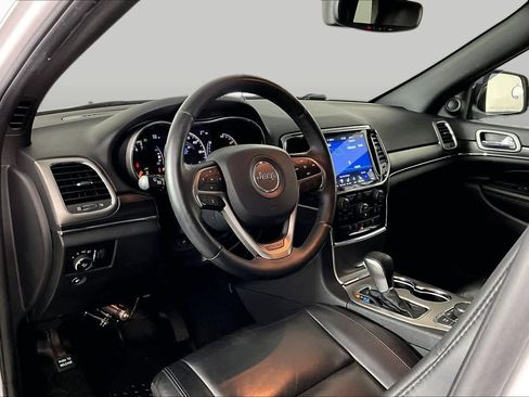 Used 2019 Jeep Grand Cherokee Limited AWD/4WD image 17