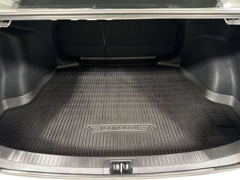 Used 2022 Toyota Corolla LE FWD image 23