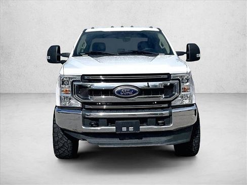 Used 2021 Ford F350 XLT AWD/4WD image 3
