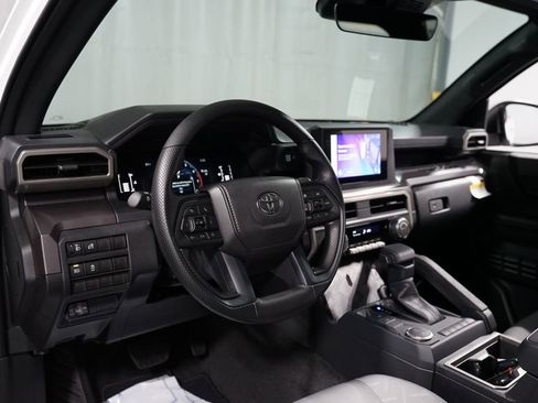 New 2026 Toyota Tacoma SR5 image 12