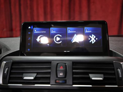 Used 2016 BMW M235i Convertible image 20