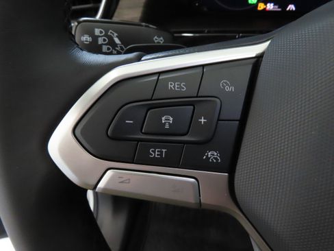 New 2026 Volkswagen Atlas SEL Premium R-Line AWD/4WD image 14