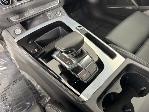 Used 2025 Audi Q5 2.0T Premium Plus AWD/4WD image 17