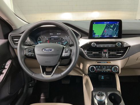 Used 2022 Ford Escape SEL AWD/4WD image 8