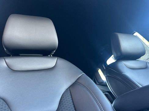 New 2026 Jeep Compass Latitude image 14