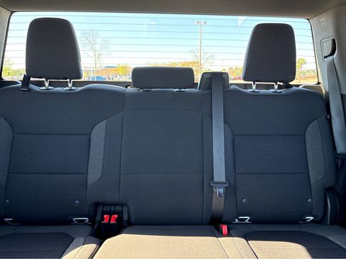 Used 2022 Chevrolet Silverado 1500 LT image 7