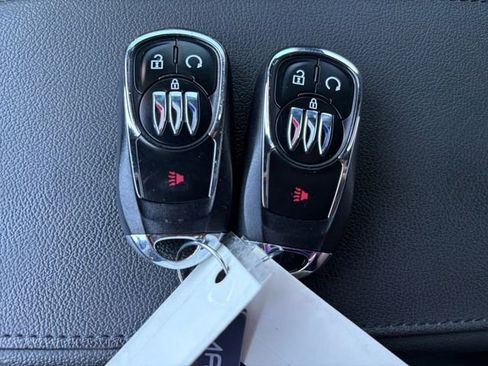 Used 2025 Buick Envista Preferred w/ Convenience I Package FWD image 20