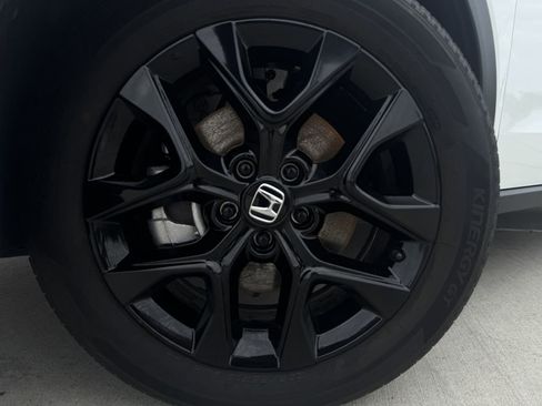 Used 2025 Honda HR-V Sport image 9