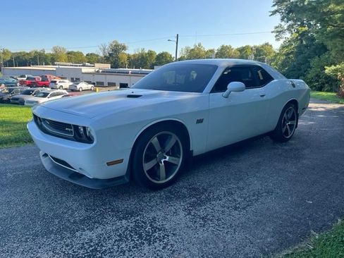 Used 2012 Dodge Challenger SRT8 w/ Premium Sound Group RWD image 7