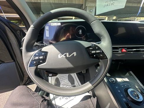 New 2025 Kia Niro Wave image 10