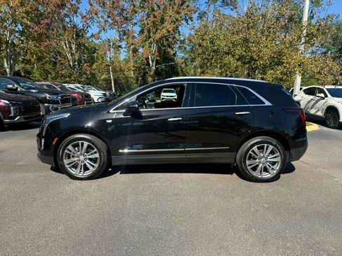 Used 2025 Cadillac XT5 Premium Luxury image 2