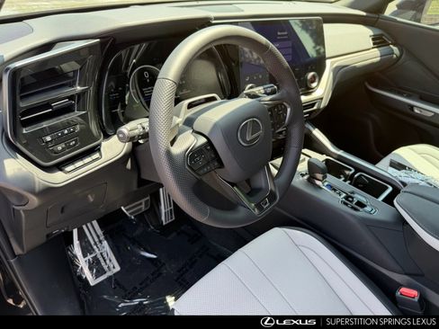 Used 2026 Lexus TX 500h AWD w/ Technology Package image 14
