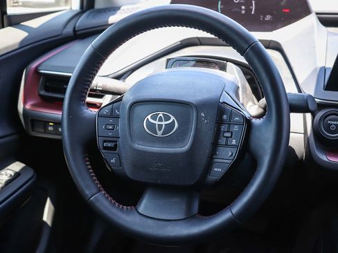 Used 2025 Toyota Prius Plug-In Hybrid FWD image 15