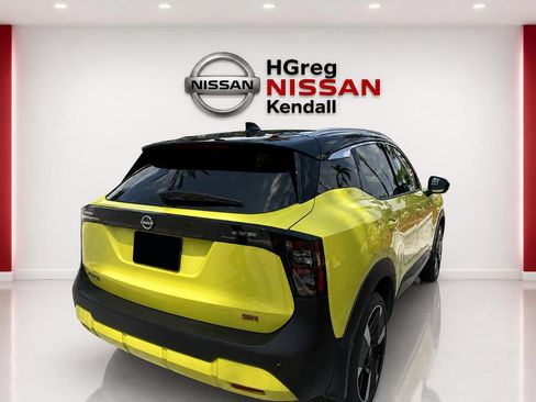 Used 2025 Nissan Kicks SR FWD image 4