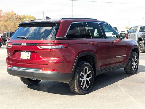 New 2025 Jeep Grand Cherokee Limited w/ Luxury Tech Group II image 7