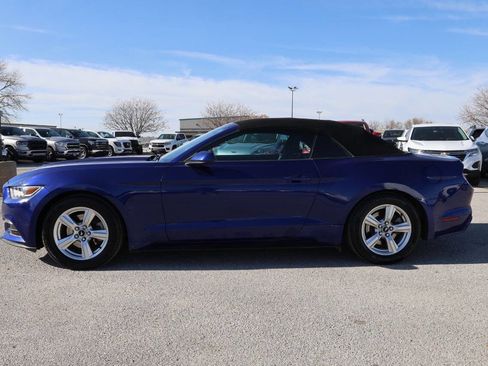 Used 2015 Ford Mustang Convertible image 8