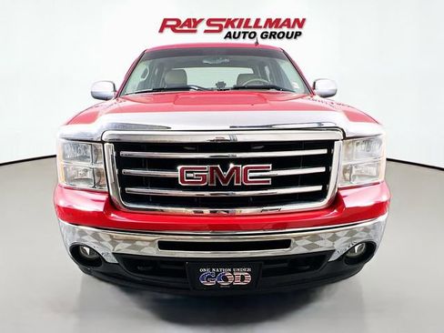 Used 2013 GMC Sierra 1500 SLT w/ SLT Convenience Package AWD/4WD image 2