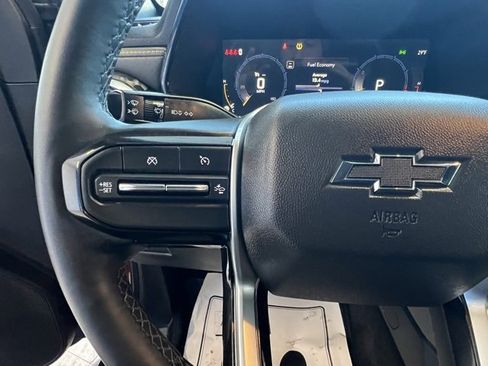 Used 2025 Chevrolet Colorado ZR2 w/ Technology Package image 25