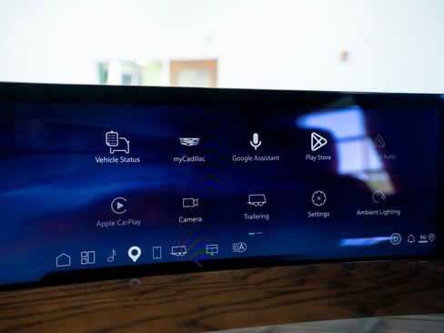 Used 2026 Cadillac Escalade ESV Platinum Sport w/ LPO, ONYX Package image 36