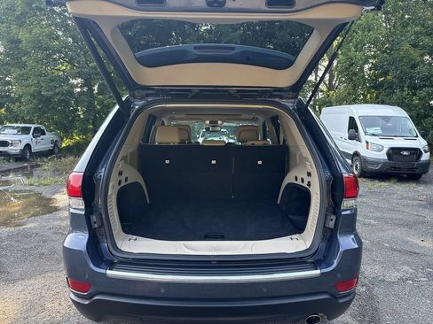 Used 2021 Jeep Grand Cherokee Limited AWD/4WD image 24