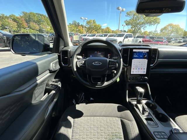 Used 2025 Ford Ranger XLT w/ Technology Package AWD/4WD image 7