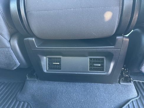 Used 2022 Chevrolet Silverado 1500 Custom image 14