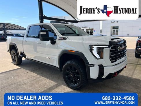 Used 2025 GMC Sierra 2500 AT4 w/ AT4 Premium Plus Package AWD/4WD image 4