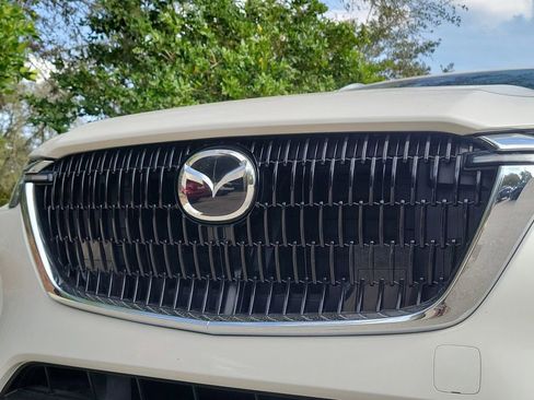 Used 2024 MAZDA CX-90 3.3 Turbo w/ Preferred Plus image 4