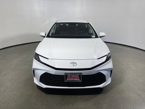 Used 2025 Toyota Camry LE FWD image 8