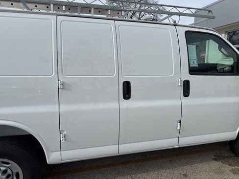 New 2025 Chevrolet Express 2500 w/ Driver Convenience Package image 7