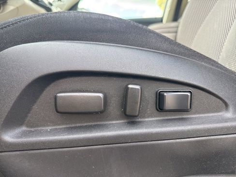 Used 2013 Chevrolet Equinox LT w/ Driver Convenience Package image 10