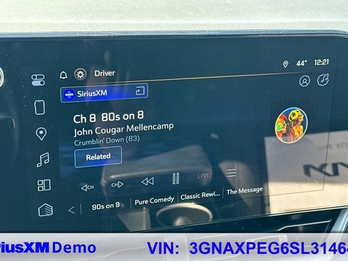 Used 2025 Chevrolet Equinox LT image 29