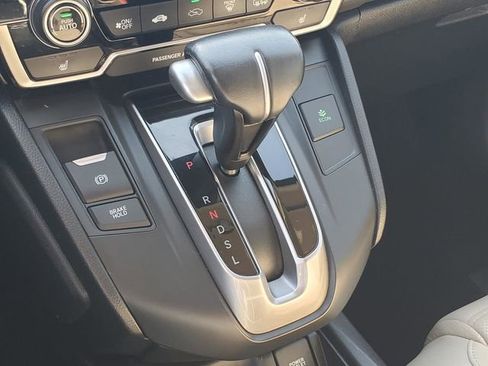 Used 2018 Honda CR-V Touring image 24