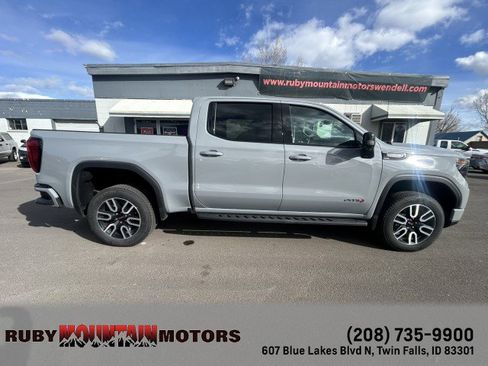 Used 2024 GMC Sierra 1500 AT4 w/ Technology Package AWD/4WD image 27
