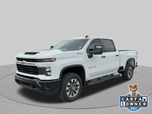 Used 2024 Chevrolet Silverado 2500 Custom w/ Custom Convenience Package AWD/4WD image 1