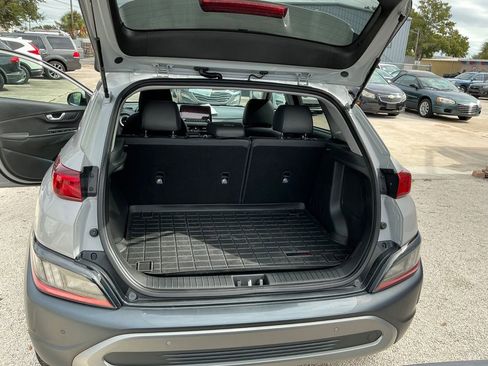 Used 2022 Hyundai Kona Limited image 23