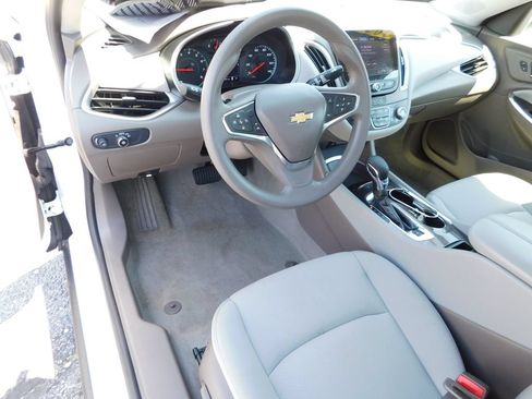 Used 2024 Chevrolet Malibu LT FWD image 14