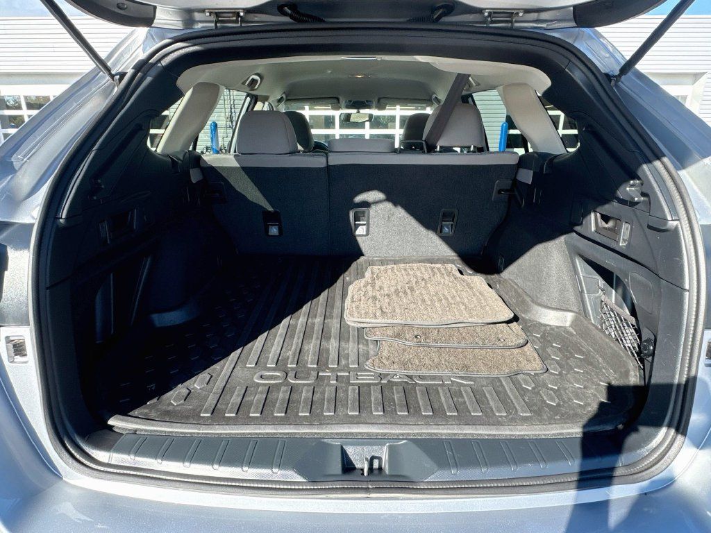 Used 2022 Subaru Outback Premium AWD/4WD image 24