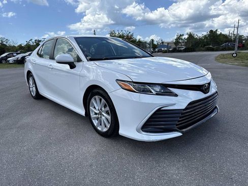 Used 2023 Toyota Camry LE FWD image 9
