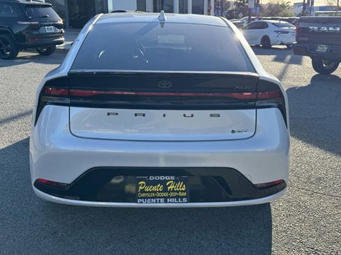 Used 2023 Toyota Prius Limited image 5