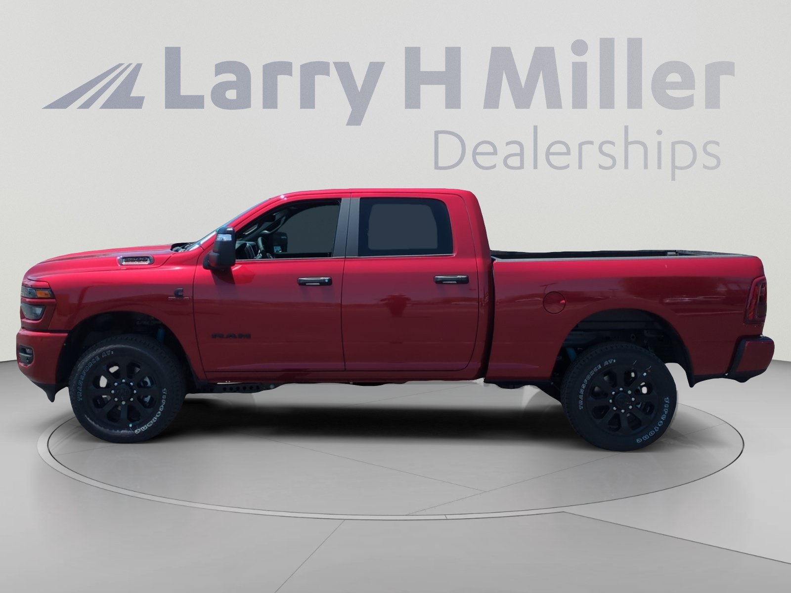 New 2026 RAM 2500 Big Horn AWD/4WD image 2
