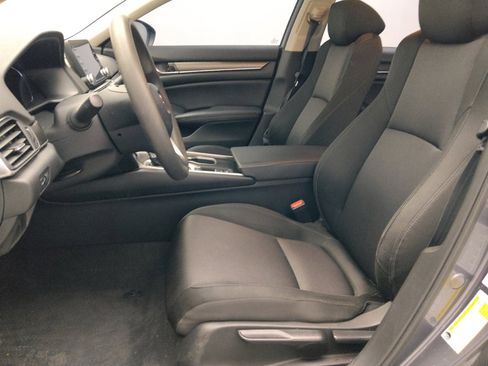 Used 2019 Honda Accord LX image 17