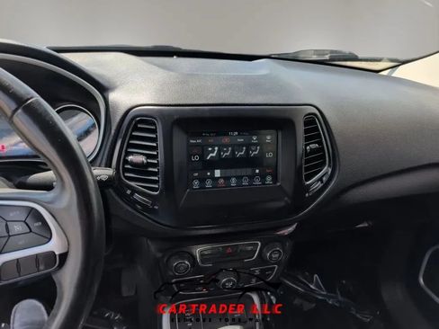 Used 2021 Jeep Compass Latitude FWD image 26