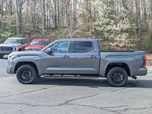 Used 2026 Toyota Tundra SR5 w/ SR5 Premium Package AWD/4WD image 4