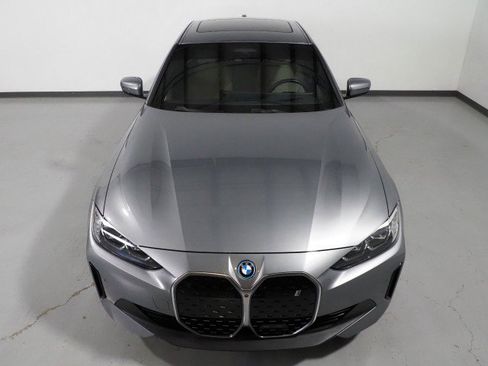 Used 2023 BMW i4 eDrive35 image 11